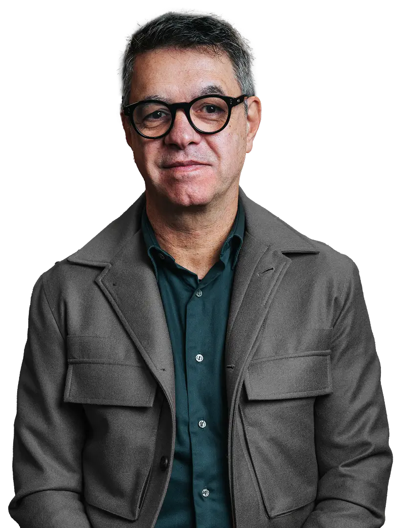 Hélio Azevedo, CRO do SALES CLUB, investidor e estrategista em vendas e marketing B2B.